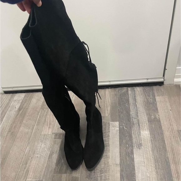 Black suede thigh high boots. Zipper at the side and fashion laces at the back. - Picture 1 of 8